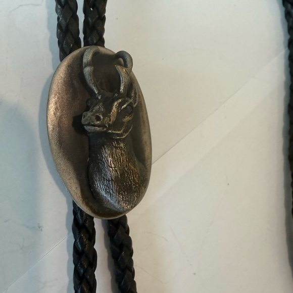 Tony Sanchez Sterling Silver Pronghorn Antelope Bolo Tie - Picture 6 of 6